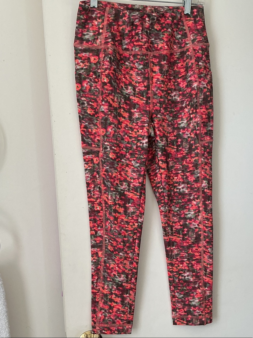 TALBOTS Women’s Active Leggings in Coral Multi Print